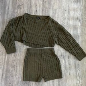 🚨SOLD🚨 FASHION NOVA - Figueroa Set